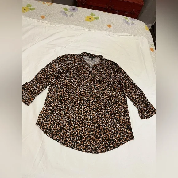 (26) Cocomo Petite Blouse with Black and Brown Pattern - Picture 12 of 15